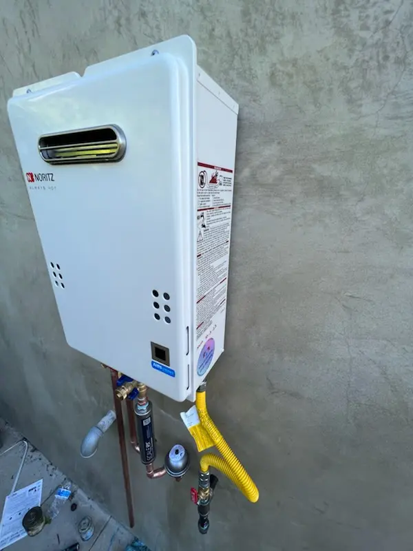 Tankless water heater installation for Alcoa homes